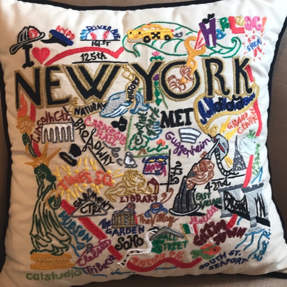 CAT STUDIO “New York” embroidered pillow